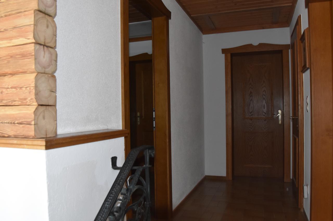 Haus Schwaighofer Apartamento Neukirchen am Großvenediger Exterior foto